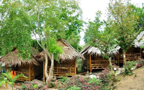 Hotel Phi Phi Hill Bamboo Bungalow