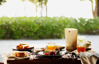 Hotel Zeavola Resort