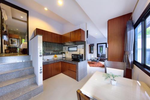 Nb Sunrise Mountain Villa