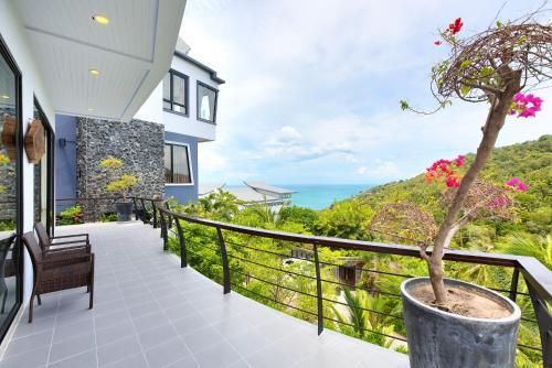 Nb Sunrise Mountain Villa