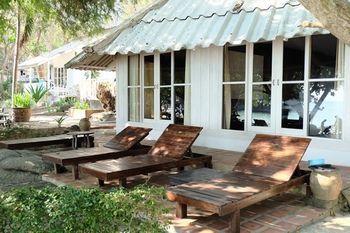Sangthian Beach Resort