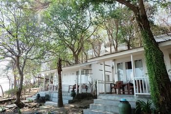 Sangthian Beach Resort
