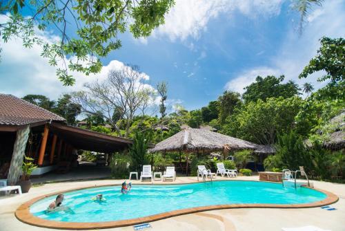 Hotel Phi Phi The Beach Resort