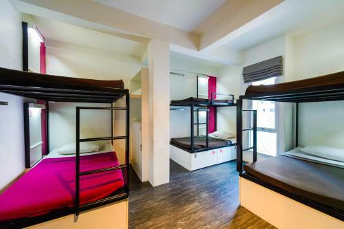 Cheqinn Bangkok Hostel