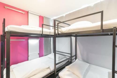 Cheqinn Bangkok Hostel