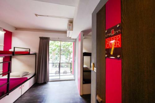Cheqinn Bangkok Hostel