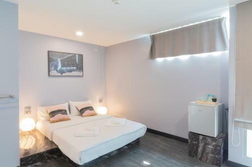 Cheqinn Bangkok Hostel