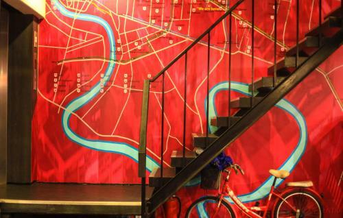 Cheqinn Bangkok Hostel