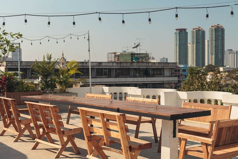 Bed & Breakfast Kama Bangkok