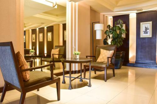 Twin Towers Hotel