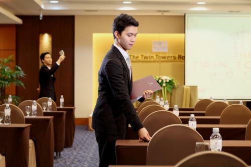 Twin Towers Hotel