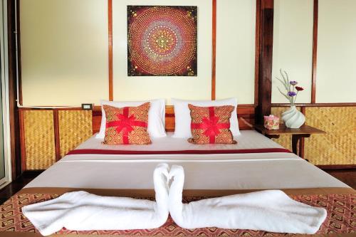 Hotel Phuphaya Seaview Resort