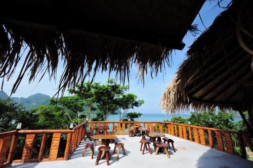 Hotel Phuphaya Seaview Resort