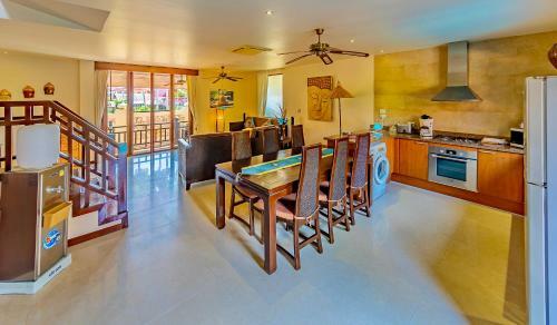 Sibaja Palms Sunset Beach Luxury Villa