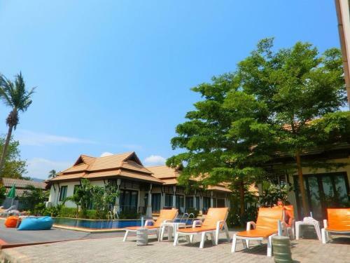 Hotel Poolsawat Villa