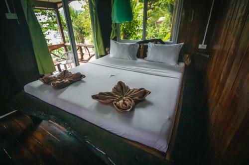 Hotel Phi Phi Sunset Bay Resort