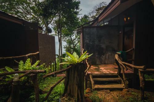 Hotel Phi Phi Sunset Bay Resort