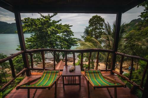 Hotel Phi Phi Sunset Bay Resort
