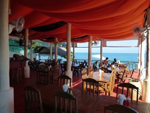Hotel Samui Beach Resort