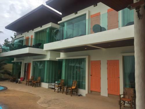 Hotel Samui Beach Resort
