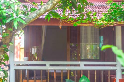 Hotel Samui Sense Beach Resort