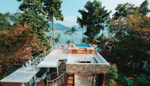 Hotel Resolution Resort