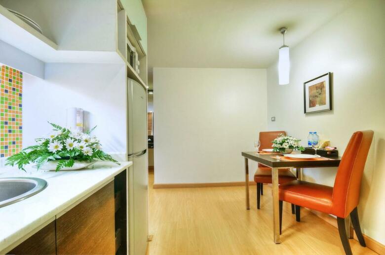 Hotel Aspen Suites Sukhumvit 2 By Compass Hospitality
