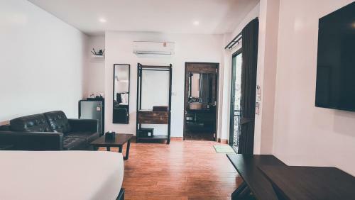 Hostal Baan Rim Nam