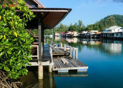 Hostal Baan Rim Nam