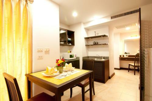Hotel The Patra