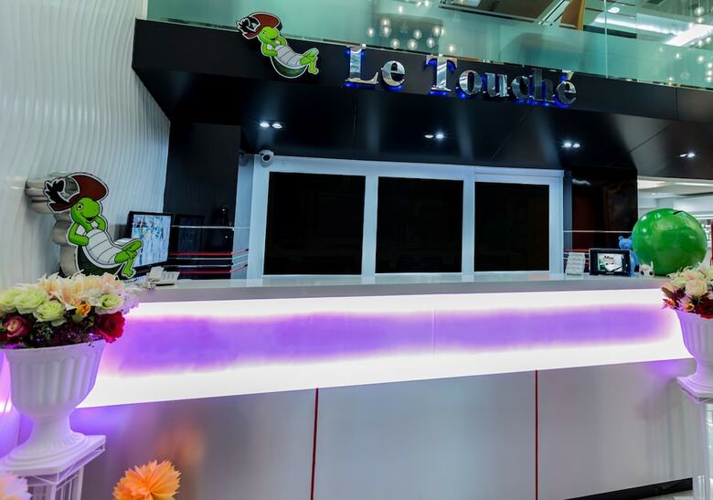 Le Touch� Hotel