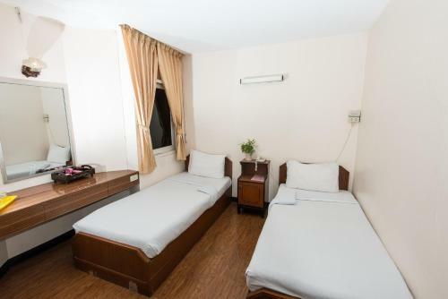 Hostal Muangphol Mansion