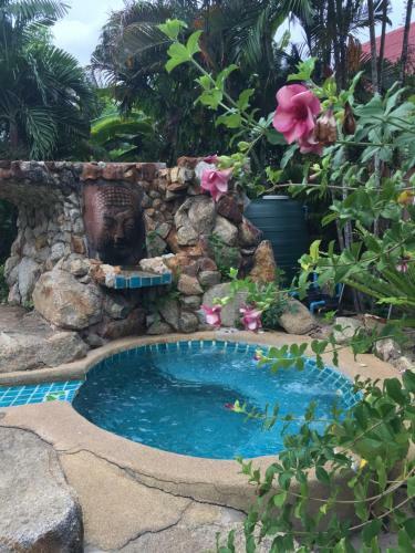 Hostal Shanti Lodge Phuket