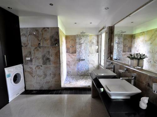 Dragon Sea View Villa