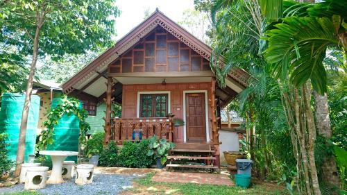 Hostal Macura Resort