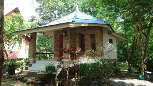 Hostal Macura Resort