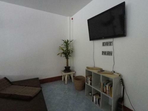 Baan Kai Hostel