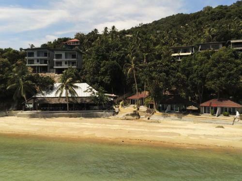 Hotel The Bay Resort & Restaurant