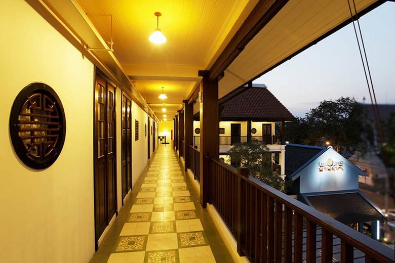 Hotel Baan Chart