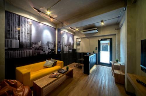 Siam Mitr Hostel