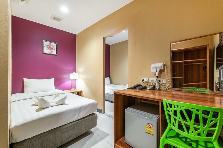 Hostal The Richy Place Guest House