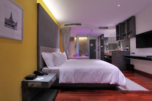 Lit Bangkok Hotel