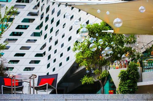 Lit Bangkok Hotel
