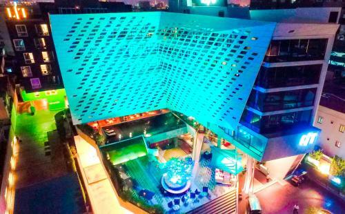 Lit Bangkok Hotel
