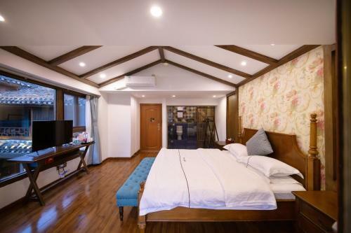 Posada Fenghuang Jianghu Inn