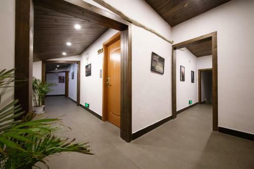 Posada Fenghuang Jianghu Inn