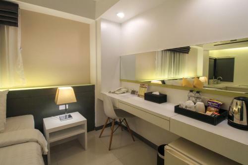 Myhotel Cmyk@ratchada
