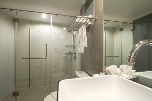 Myhotel Cmyk@ratchada