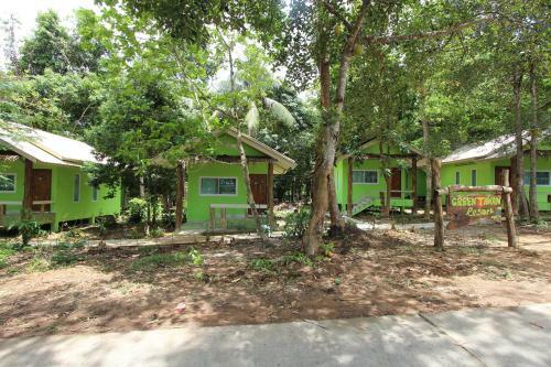 Hotel Koh Phayam Greentawan Resort