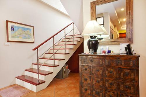 Sunny Villa